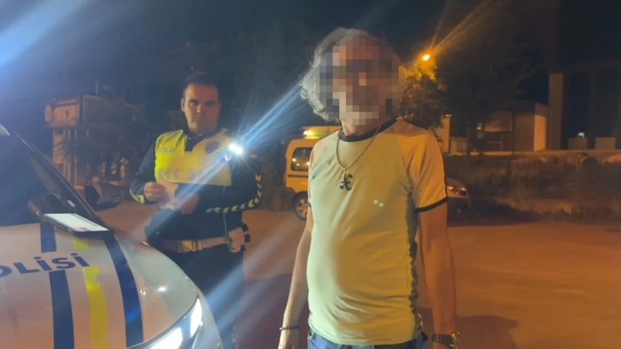 Polise selam verdi, hem ehliyetten hem 50 bin TL'den oldu