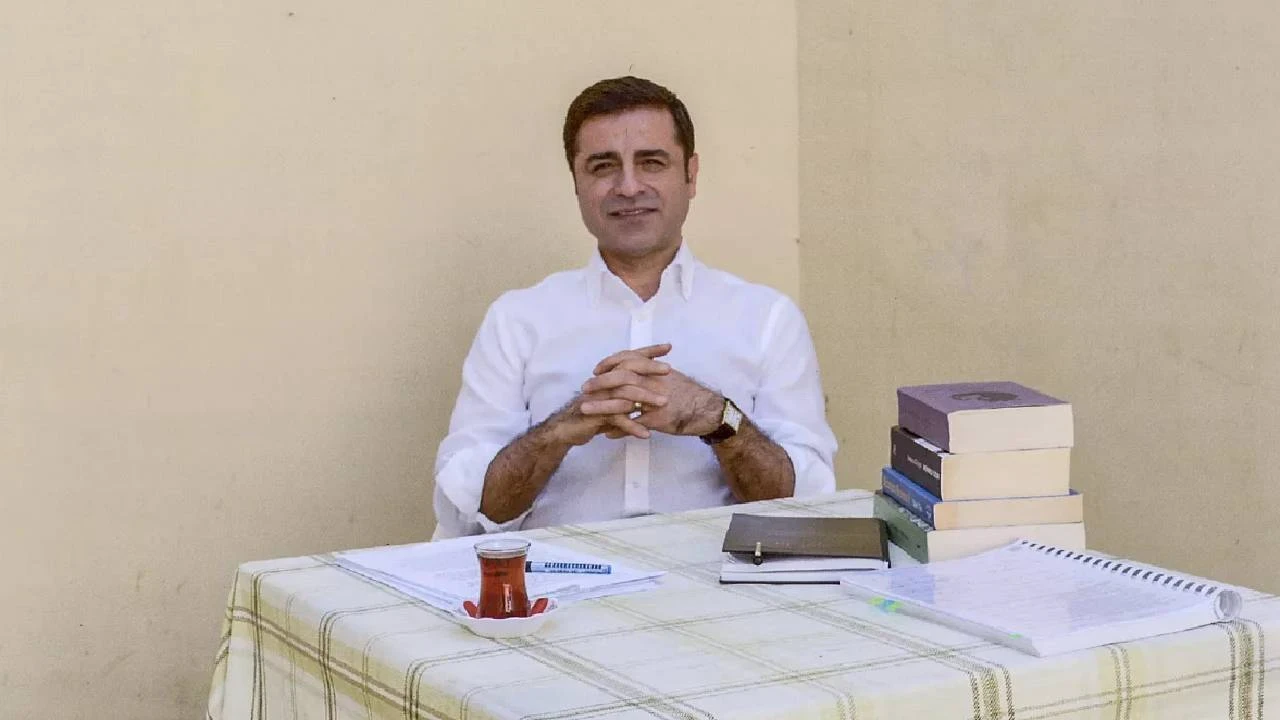 Demirtaş'tan 'süreç' yazısı: Artık somut adımlar gerektiriyor