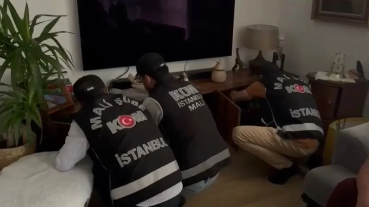 Adalar belediyesi'ne yönelik operasyonda yeni gelişme: Rüşvete ilişkin ses kayıtları dosyaya girdi