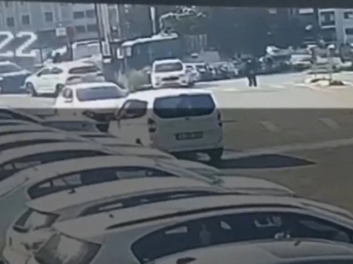 İstanbul'da araç satış ve kiralama şirketine silahlı saldırı: 5 şüpheli yakalandı