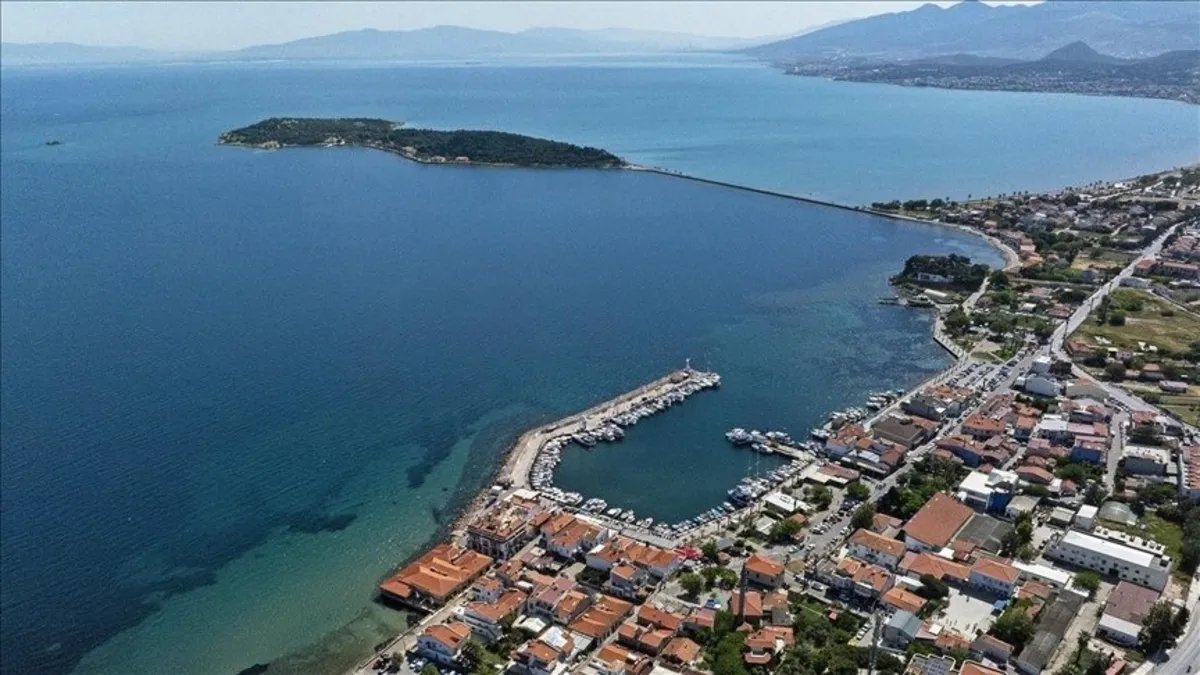 İzmirliler hafta sonu evde kalmayın!