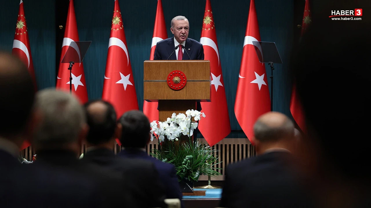 İmamoğlu'nun gözaltı kararını önceden bilen Sinan Burhan açıkladı: ''Kabinede 3-5 Bakan değişiyor''