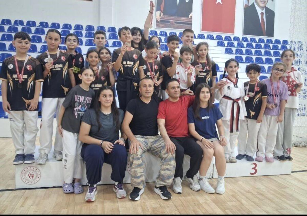 Taşbacaspor, Minikler Taekwondo İl Seçmelerinde Takım Halinde Şampiyon Oldu