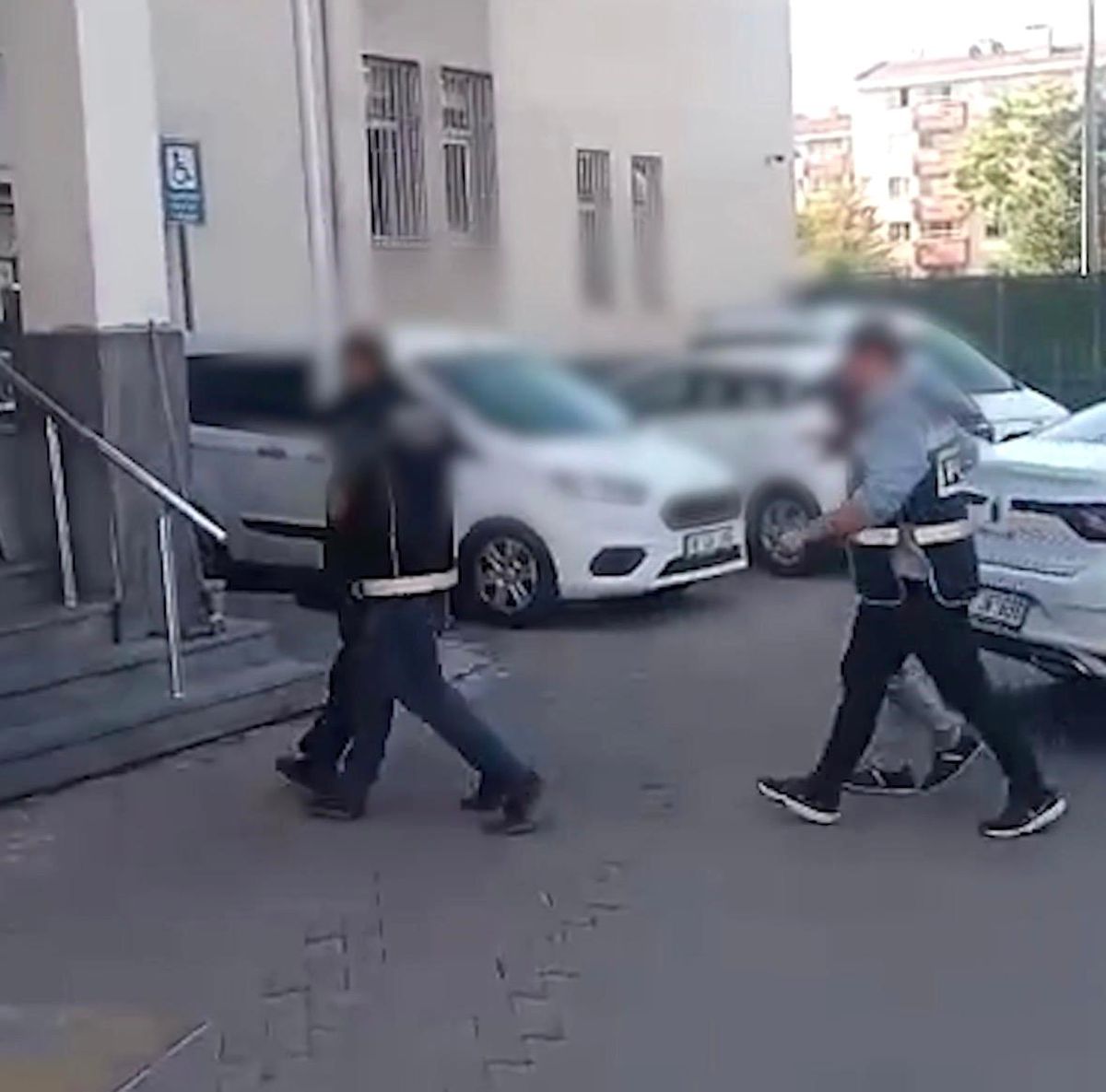 Kayseri'de 'kasten öldürme' suçundan kesinleşmiş hapisle aranan 3 şahıs yakalandı