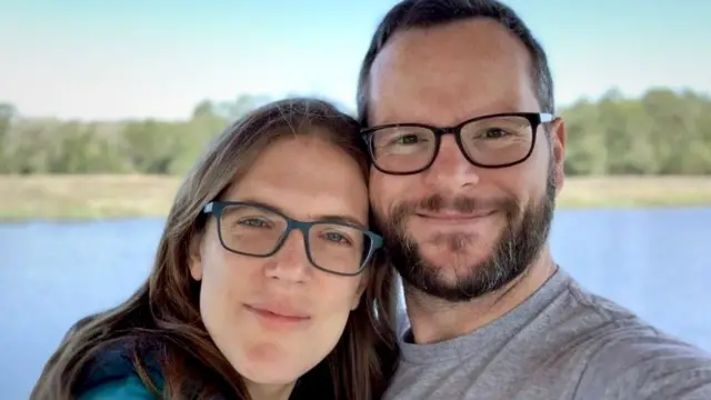 '10 yıl boyunca öğle yemeğimizi evden götürüp, 40 yaşında emekli olduk'