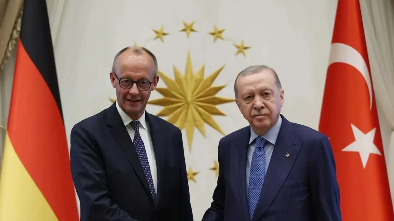Cumhurbaşkanı Erdoğan Almanya Şansölyesi Friedrich Merz ile görüştü