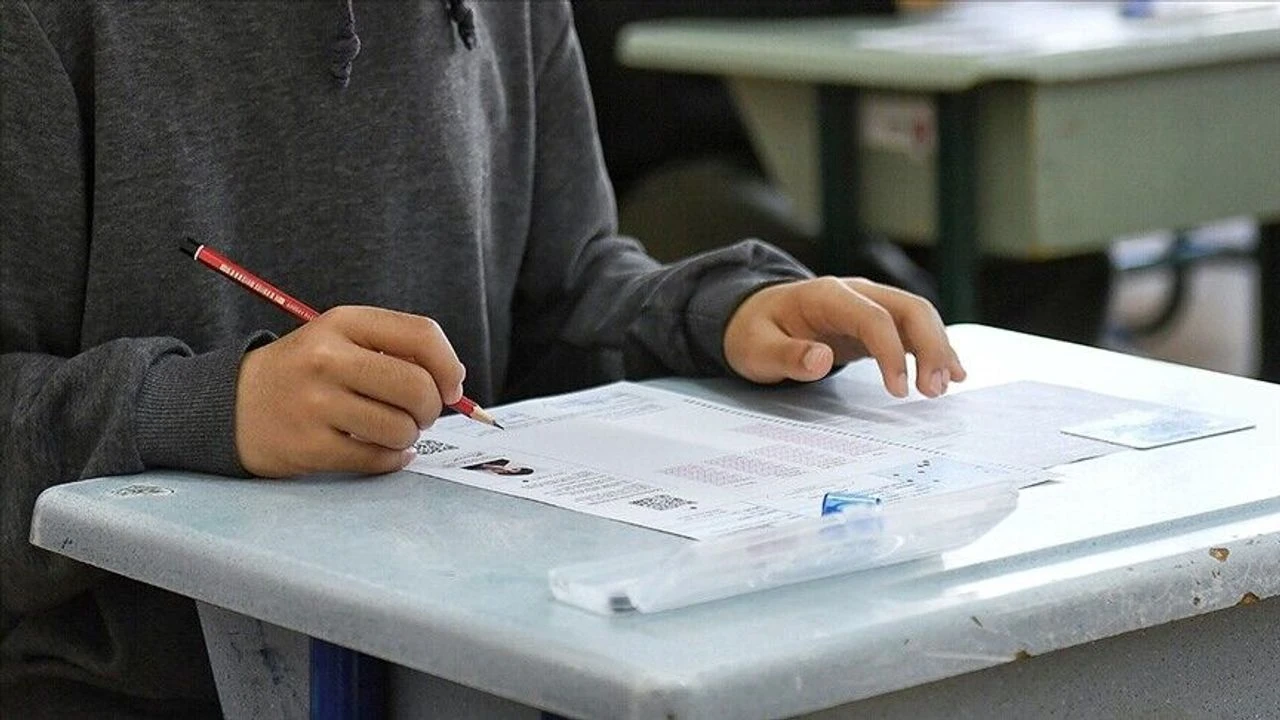 LGS maratonu sona erdi: Soru ve cevap anahtarları yayımlandı