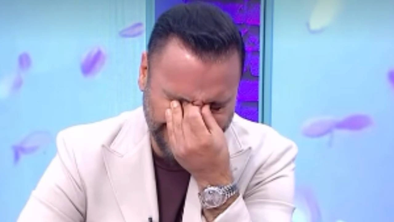 O telefon Alişan'ı ağlattı! Canlı yayında gözyaşlarına boğuldu