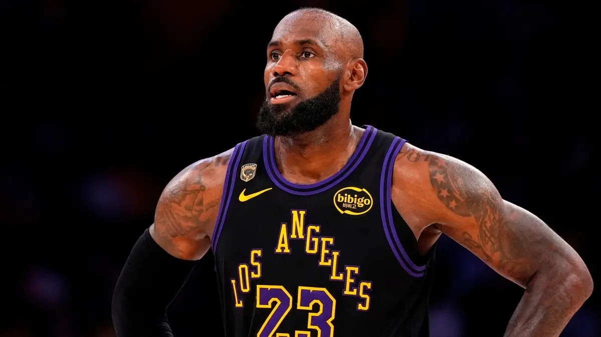 LeBron James, NBA'de 4. farklı takımda forma giyecek