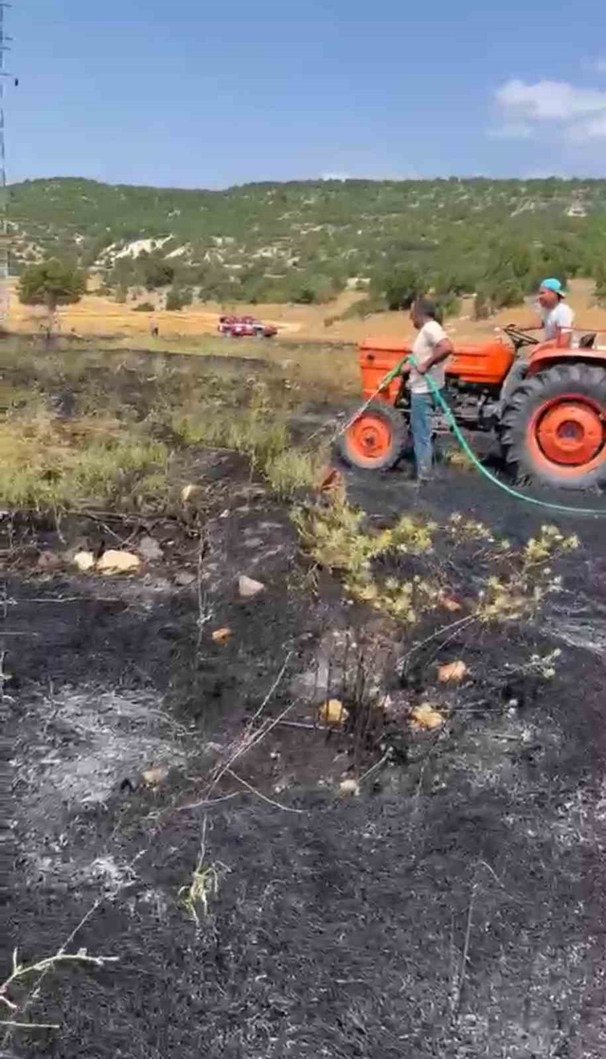 Kütahya'da elektrik hatlarından kaynaklı orman yangını kontrol altına alındı