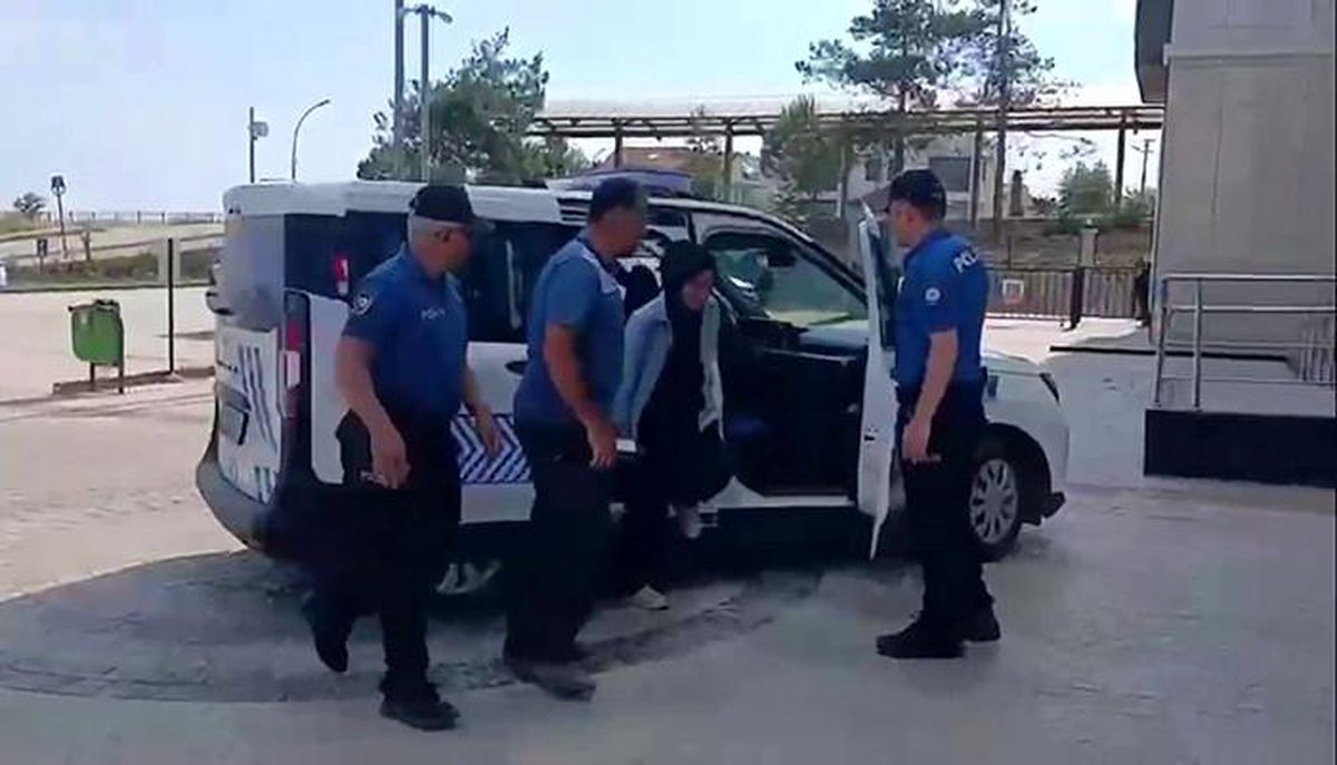 LGS'de geç kalan öğrencilerin yardımına polis yetişti