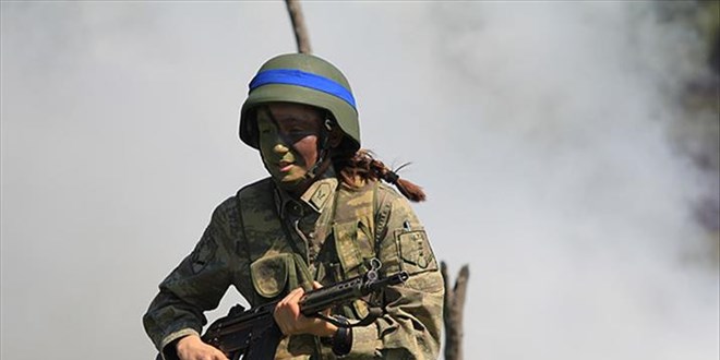 Meclise gelen ilginç talepler: Kadınlar da askere alınsın!