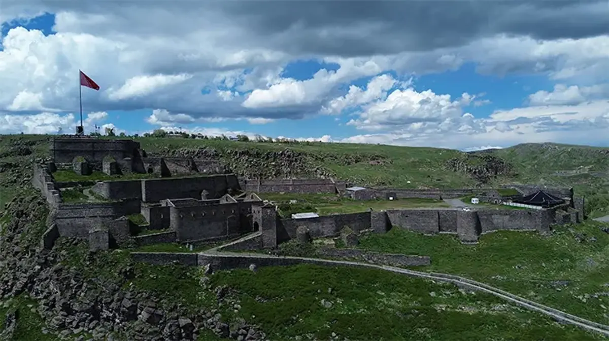 Bin yıldır ayakta, savaşlara ve yıkımlara meydan okudu ama listede yok! Tarih Turizminin gizli haznesi keşfedilmeyi bekliyor