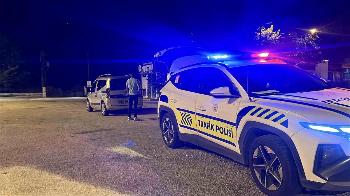 Alkollü yakalanan sürücü 'alkollü değilim' diyerek kendini savundu
