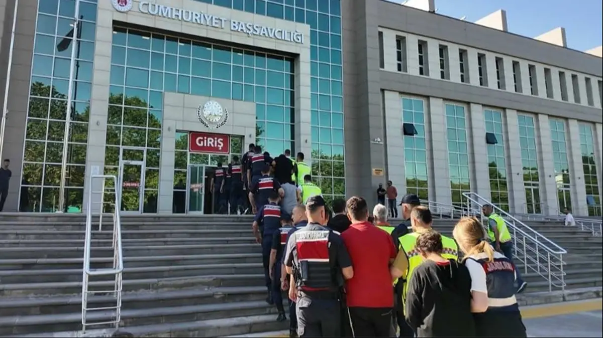 Tekirdağ'da uyuşturucu ve silah kaçakçılığı operasyonları: 24 zanlı tutuklandı