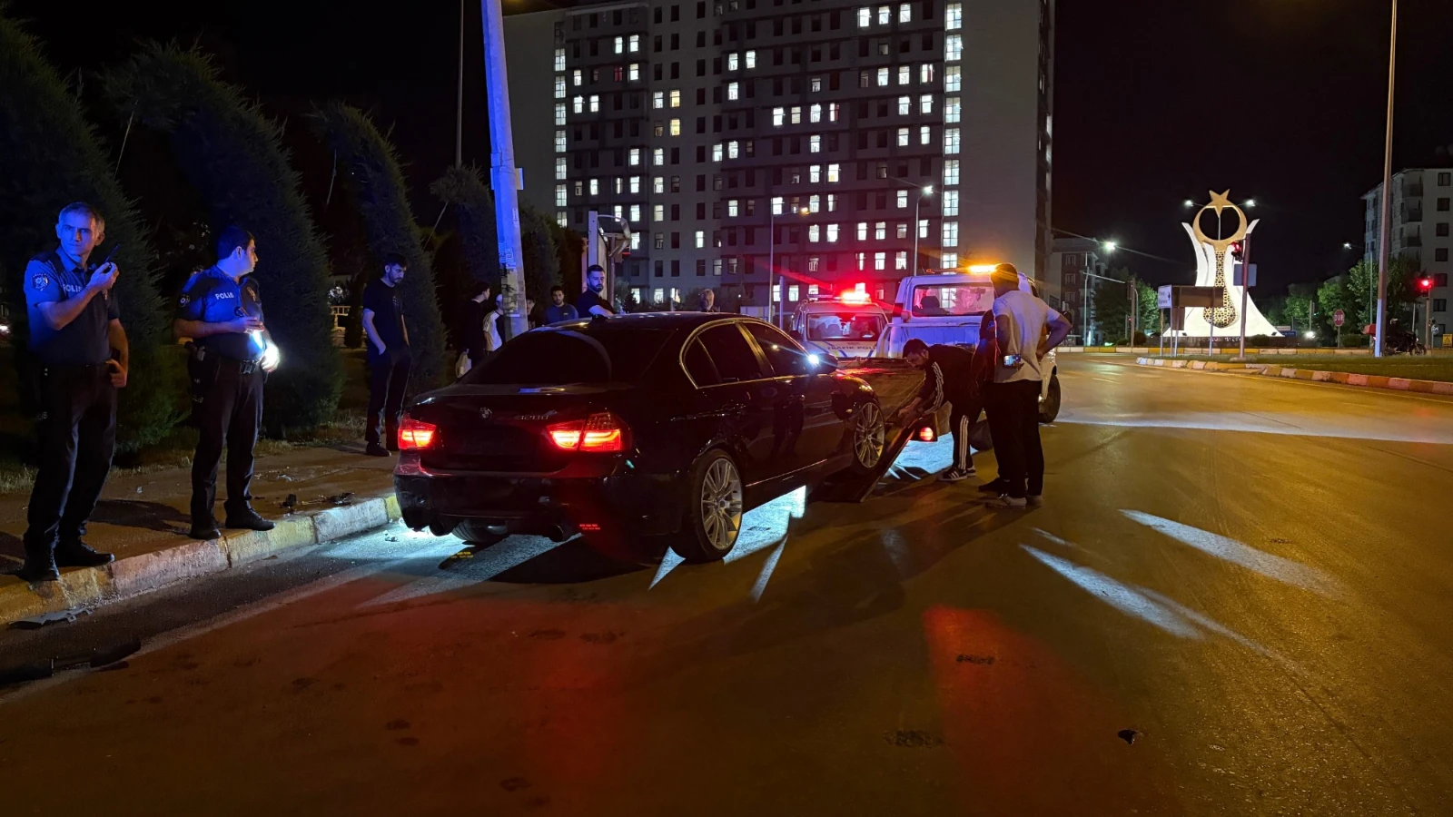 Çorum'da zincirleme kaza: İkisi polis 4 yaralı