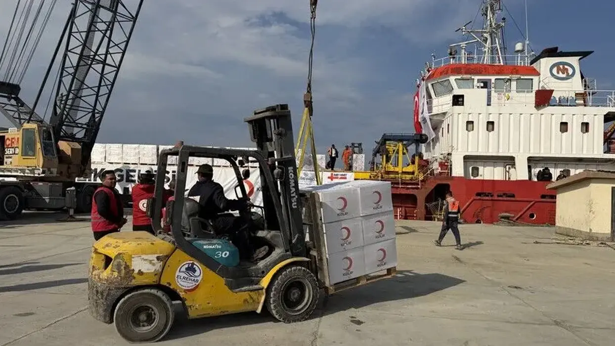 Türkiye'den 85 ülkeye yardım eli: 5 kıtada milyonlarca kişiye ulaşıldı