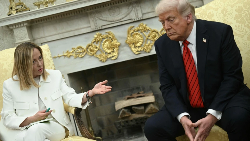 Trump'tan Meloni'ye sert sözler: Fotoğraf tartışması büyüyor, milyarlarca dolarlık faturayı hatırlatıp talebi reddetti | Dünya Haberleri