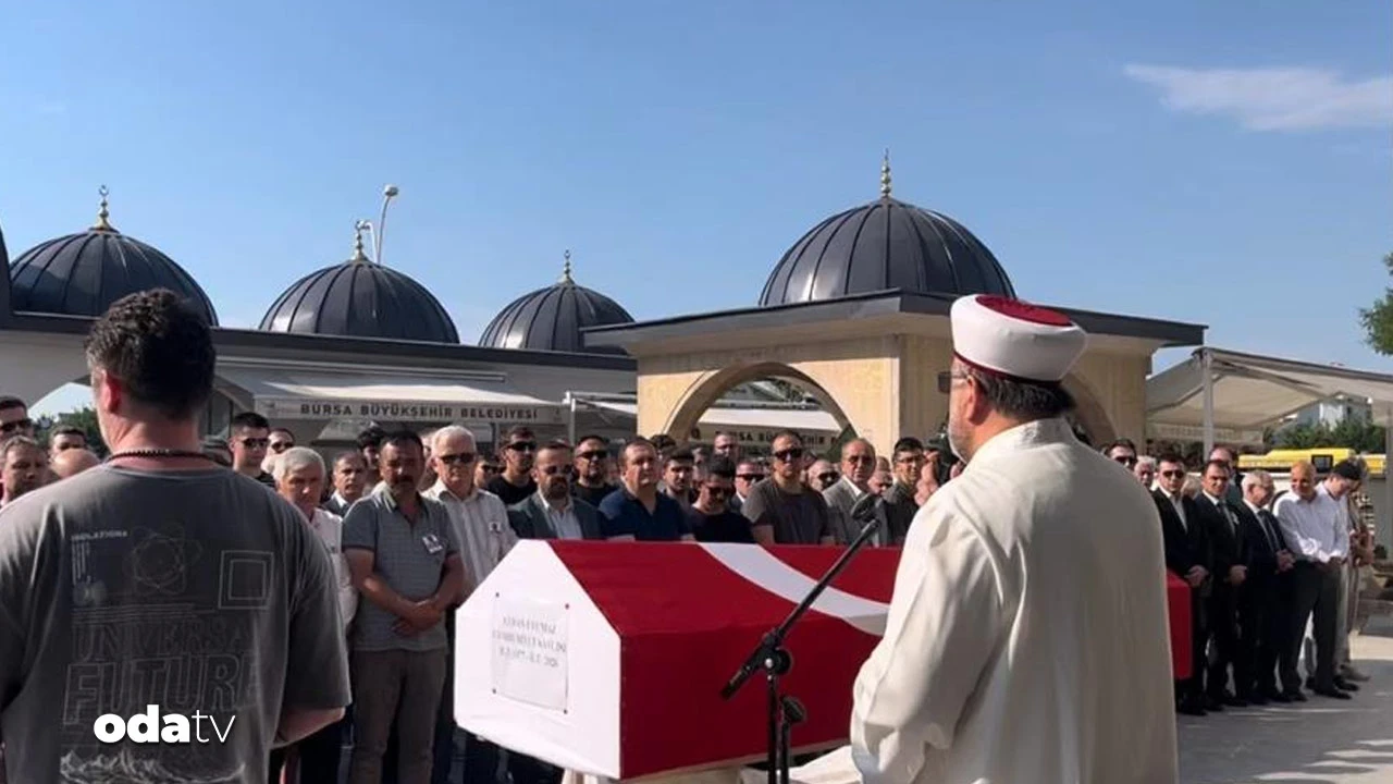 Duruşmada hayatını kaybeden savcıya son veda