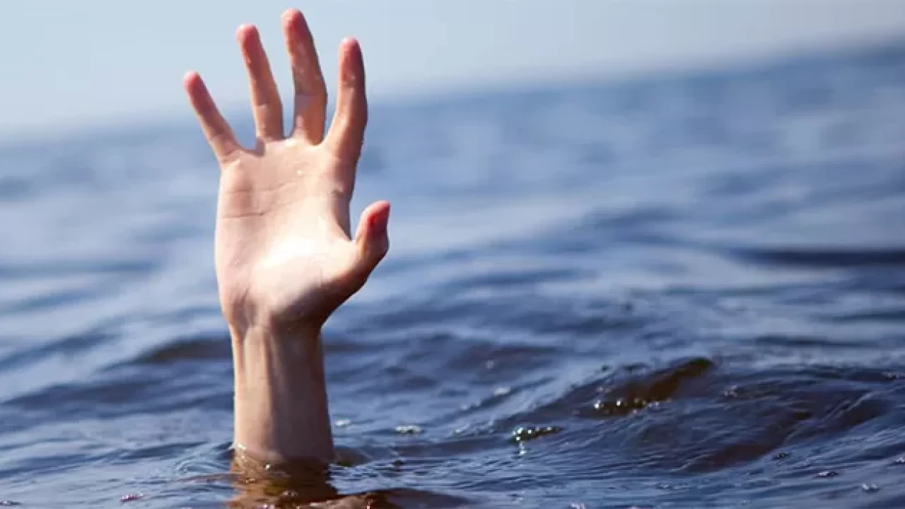 Aşırı sıcaklar can aldı! 13 yaşındaki çocuk boğularak hayatını kaybetti