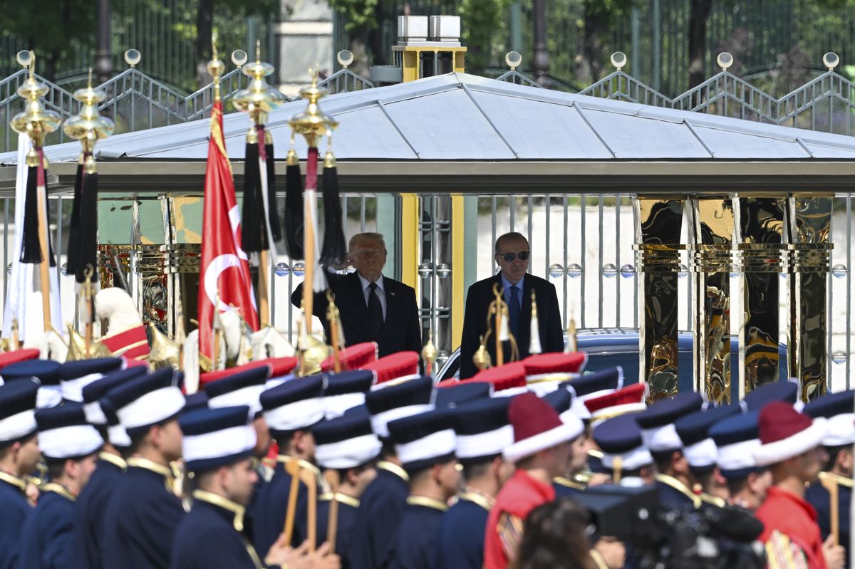 Erdoğan ve Trump'tan NATO Zirvesi'nde Resmi Tören