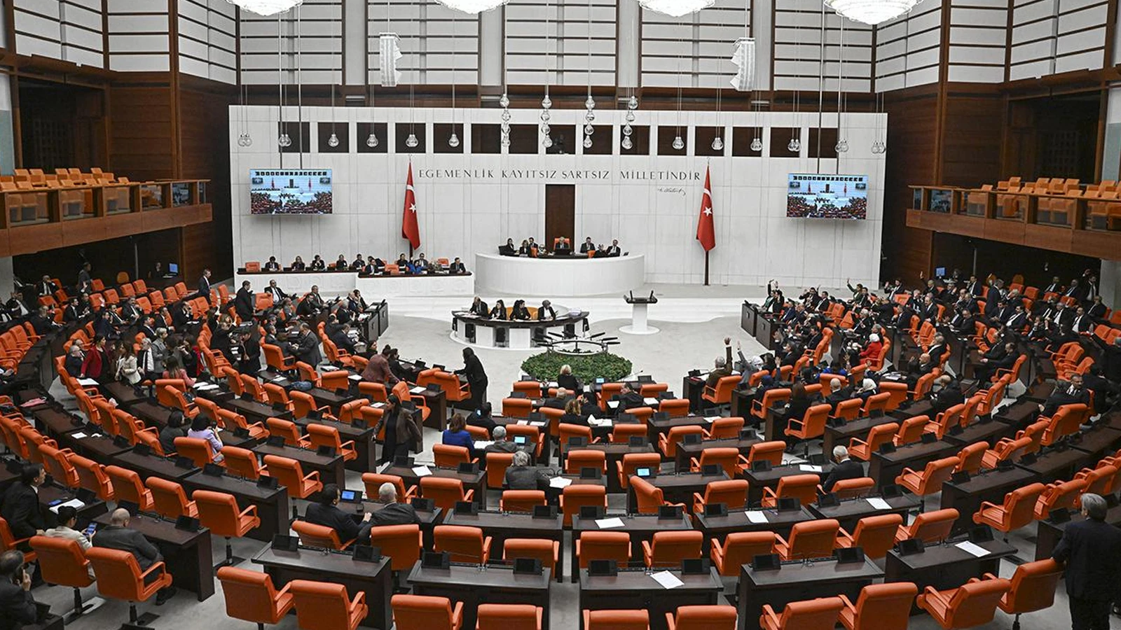 Meclis'te yeni haftanın gündemi: Üniversite affı ve çocuk suçlulara ilişkin düzenleme