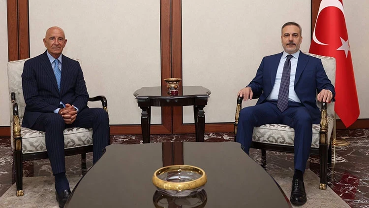 Dışişleri Bakanı Hakan Fidan, ABD Büyükelçisi Barrack'ı kabul etti