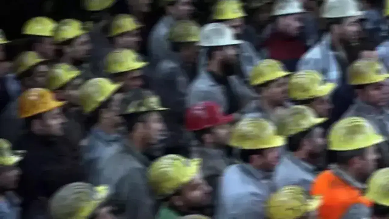 Soma'da binlerce madenci işsiz kalıyor: Işıklar Maden Ocağı'nda fesih kararı