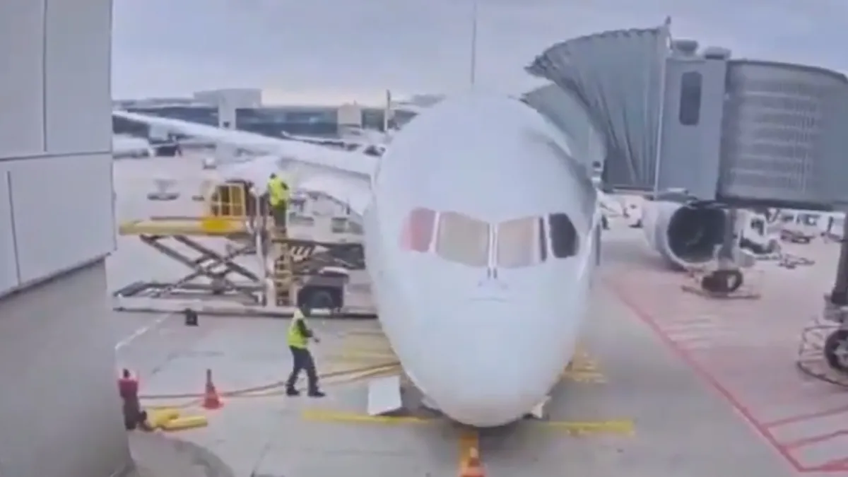 Lufthansa uçağının burun kısmı Frankfurt Havalimanı'nda apronun zeminine oturdu!