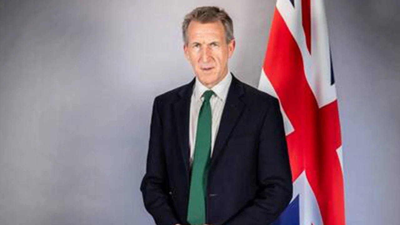 İngiltere'nin yeni Savunma Bakanı Dan Jarvis oldu