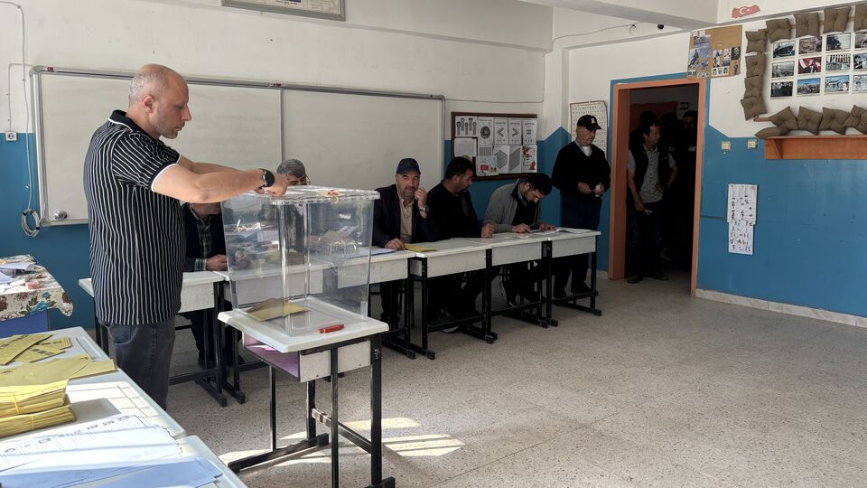 6 beldede sandık başına gidildi