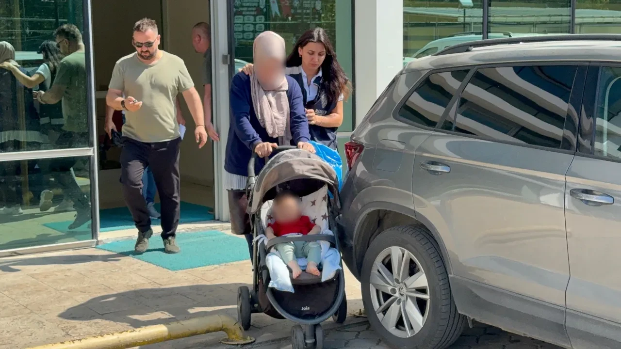 Vicdansızlığın bu kadarı! 7 aylık bebeğin arabasında uyuşturucu taşırken yakalandılar