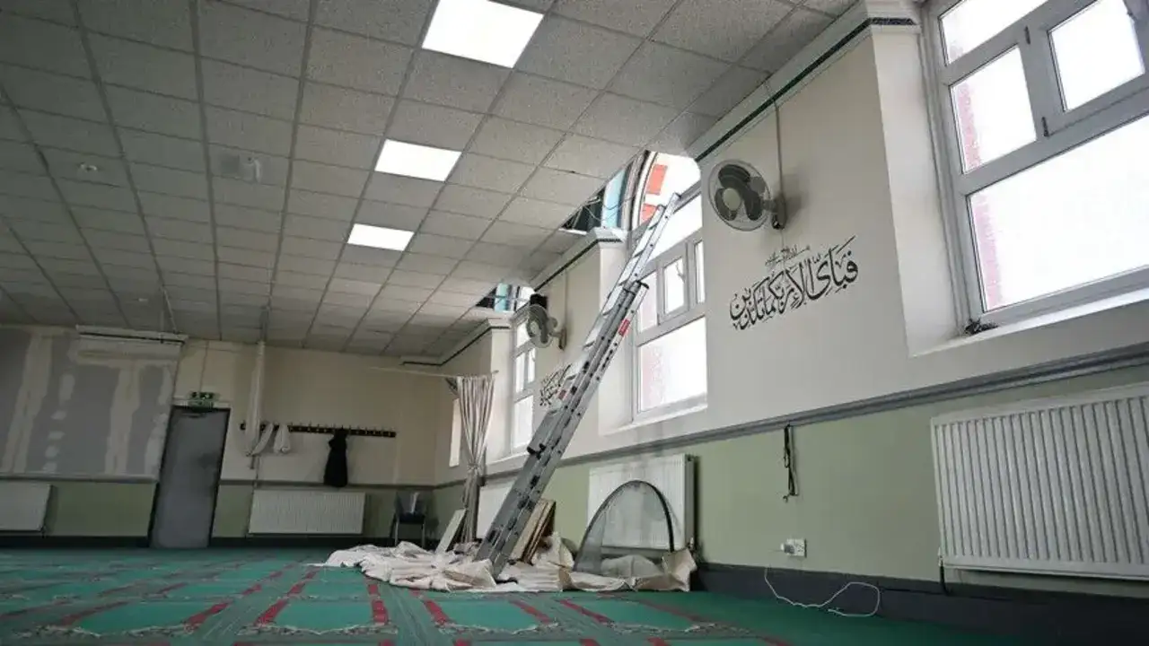 İngiltere'de Müslüman karşıtı nefret tırmanıyor! Saldırılarda ürküten artış