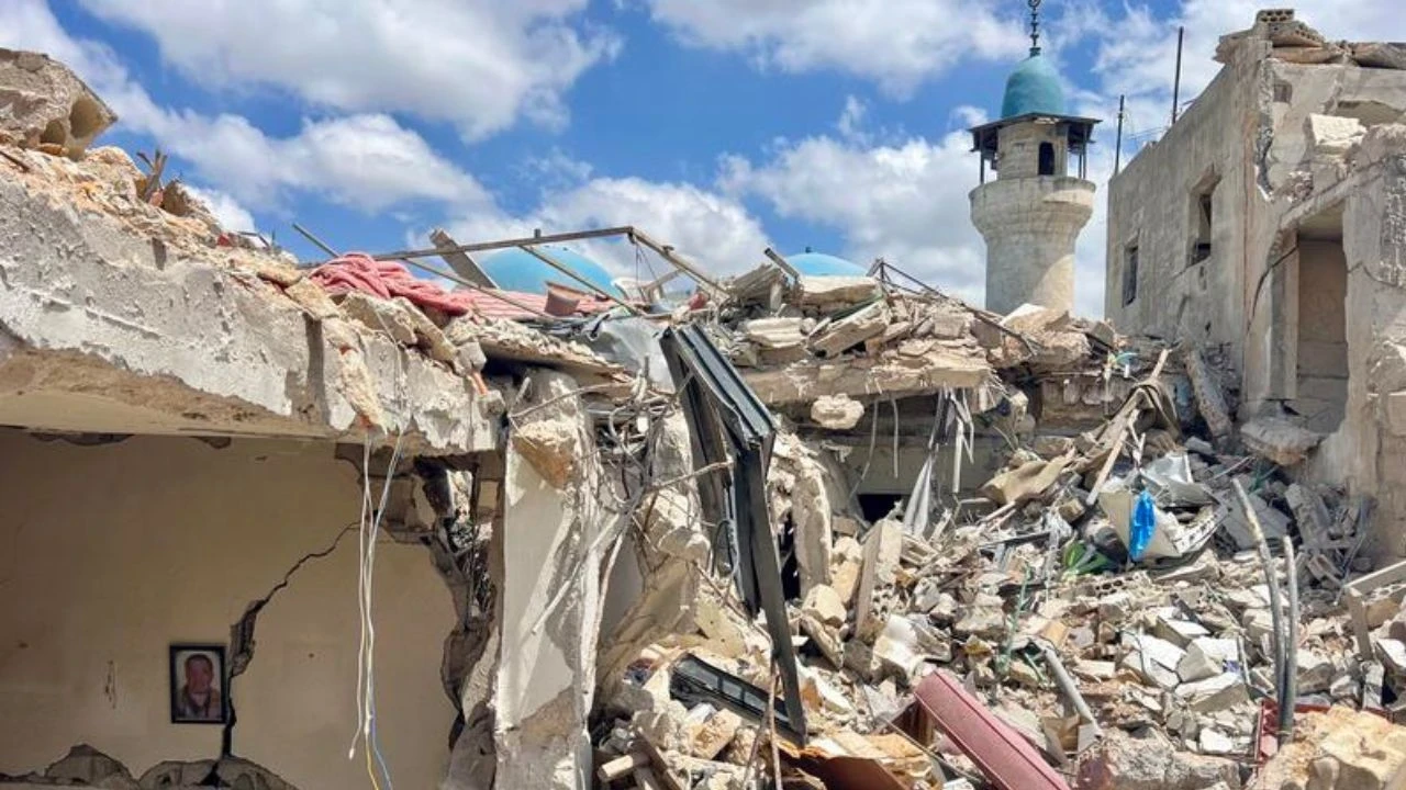 İsrail'in Lübnan'a saldırılarında bilanço ağırlaşıyor: 4 bin 320 ölü