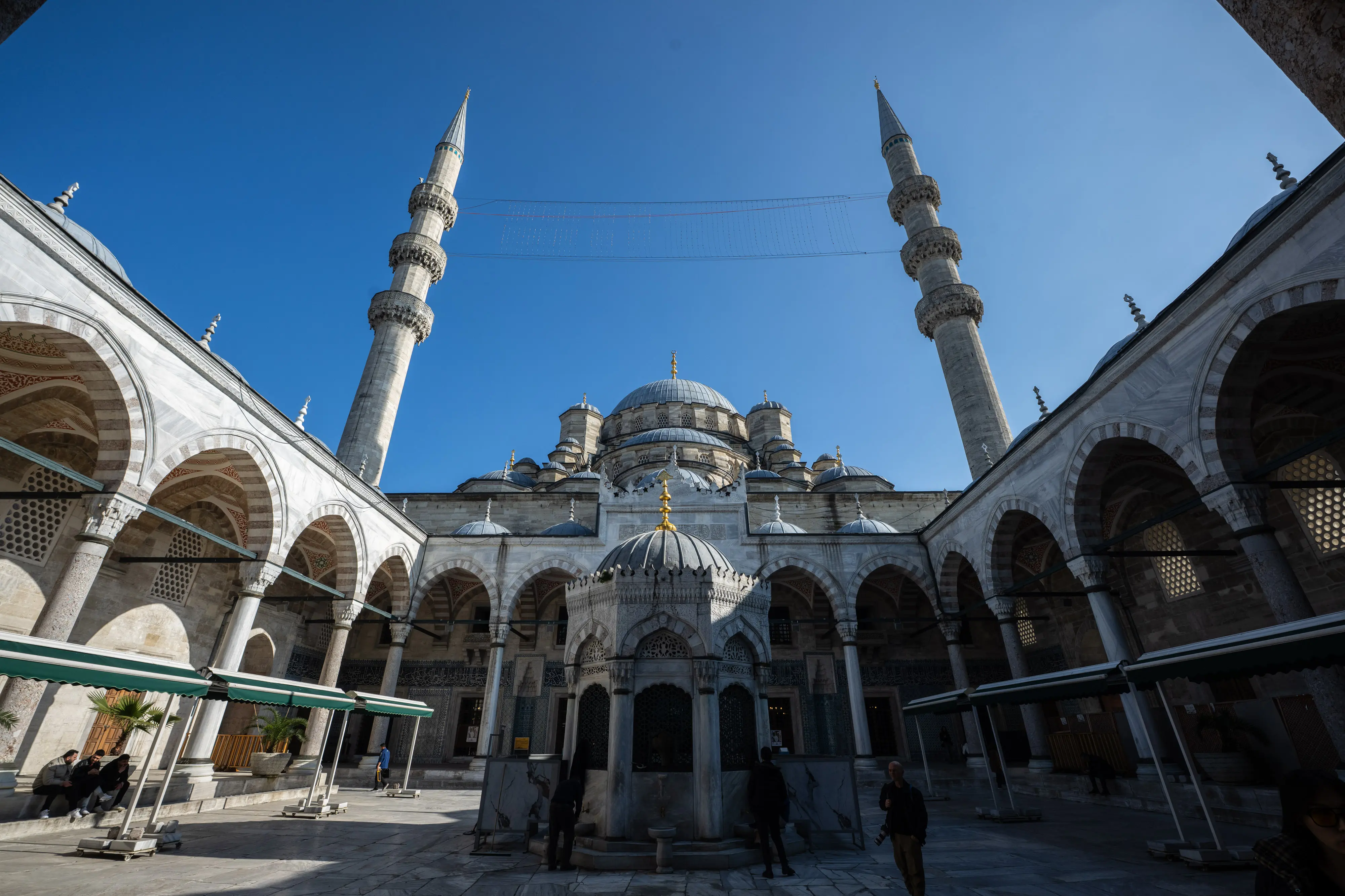 Cuma hutbesinde birlik ve kardeşlik mesajı verildi