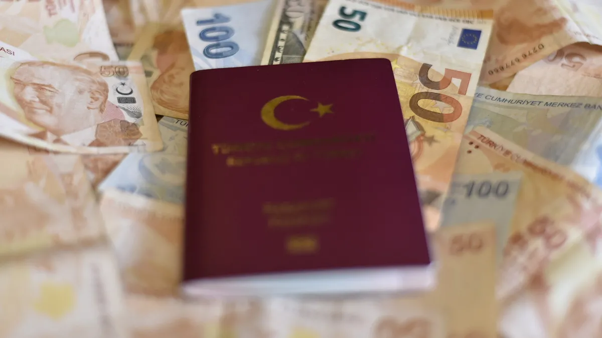 Reklam Kurulu affetmedi... “Yüzde 100 vize” yalanına ceza yağdı | 6 firmaya 3 ay durdurma