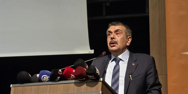Bakan Tekin: İmamoğlu Özel ilişkisini Tosun Paşa filmine benzetiyorum