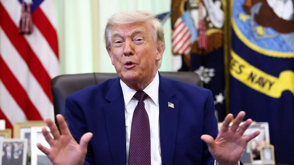 ABD Temsilciler Meclisi'nde Trump'a çifte dış politika darbesi