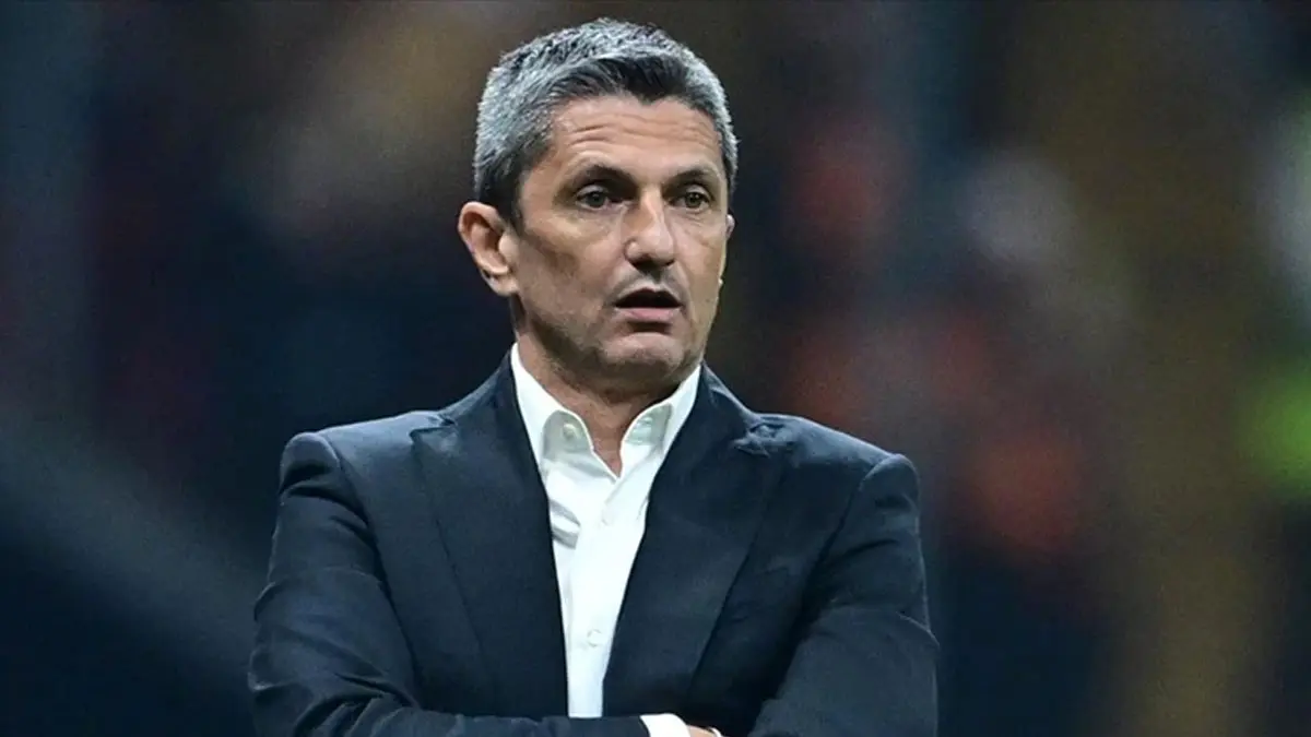 Razvan Lucescu'dan Beşiktaş iddialarına net cevap: PAOK'ta kalıyorum
