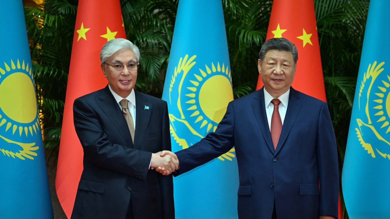 Kazakistan ve Çin'den işbirliği adımı! İmzalar atıldı! Tokayev'den Xi'ye övgü