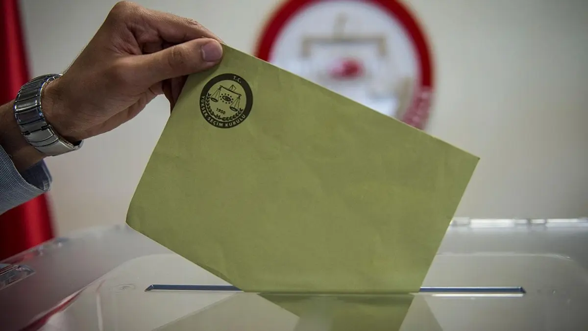 3 ilde seçim yarışı: Oy verme işlemi başladı