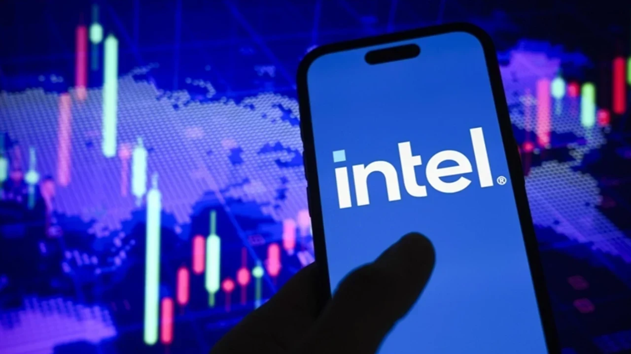 Apple anlaşması Intel'i ateşledi: Hisseler yüzde 9 yükseldi