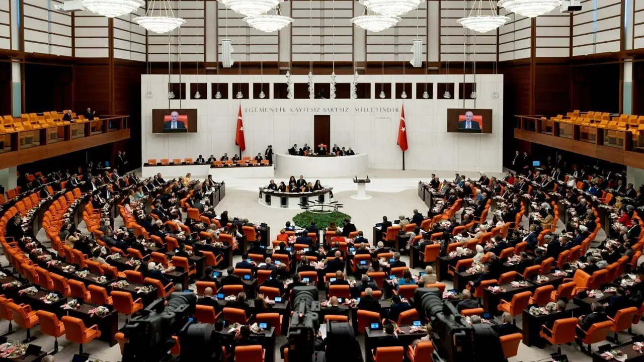 Suudi Arabistan ile enerji anlaşması: Muhalefetten 'kapitülasyon' tepkisi