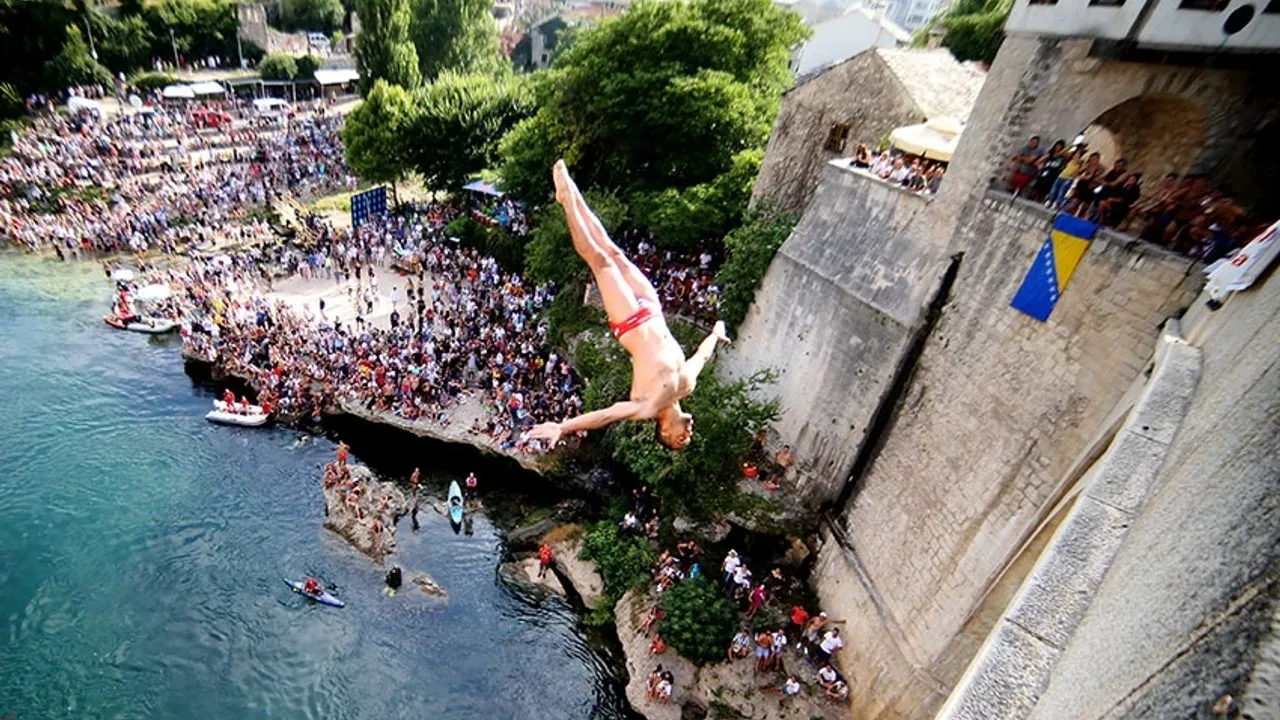 460 yıllık gelenek: Mostar Köprü Atlayışları düzenlendi