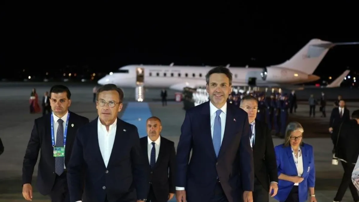 İsveç ve İzlanda Başbakanları NATO Zirvesi için Ankara'da
