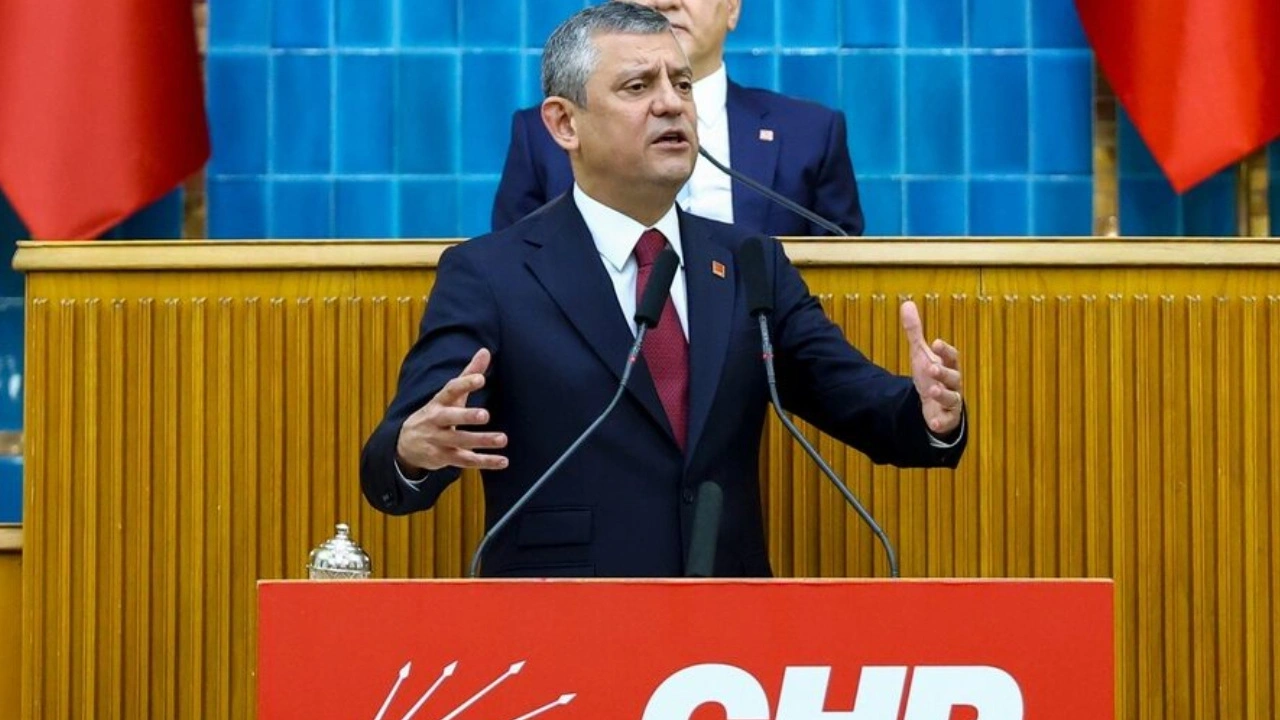 Son Dakika | CHP Lideri bu hafta da grup kürsüsünde! Özgür Özel yeni yolu anlatacak