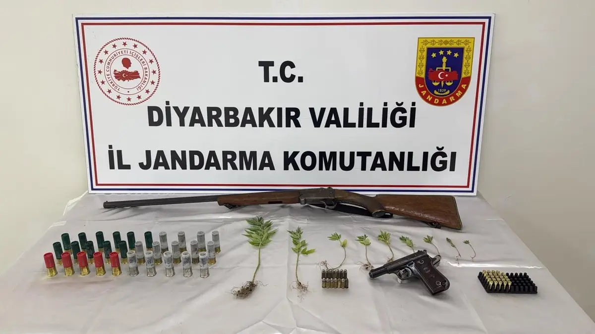 Diyarbakır'da uyuşturucu operasyonu! CHP Çüngüş İlçe Başkanı ve oğlu gözaltına alındı