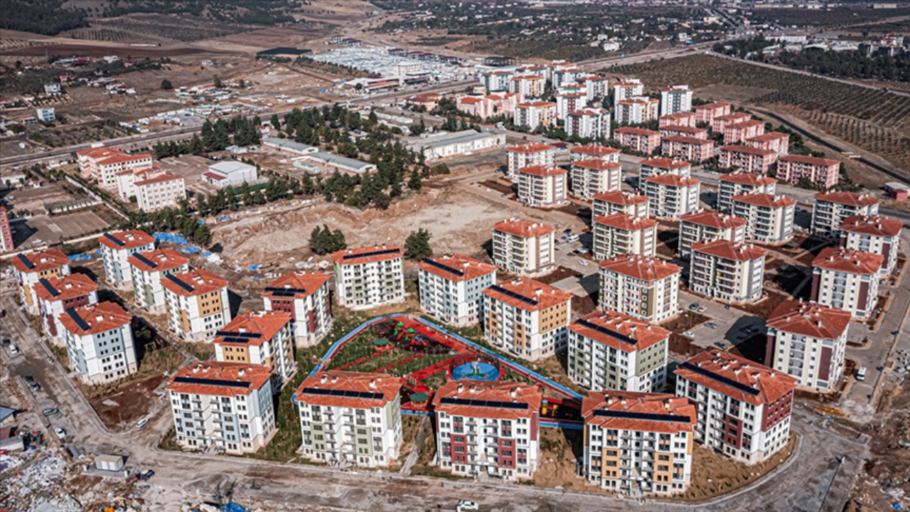 Konut fiyatlarındaki reel düşüş yüzde 6,1'e yükseldi