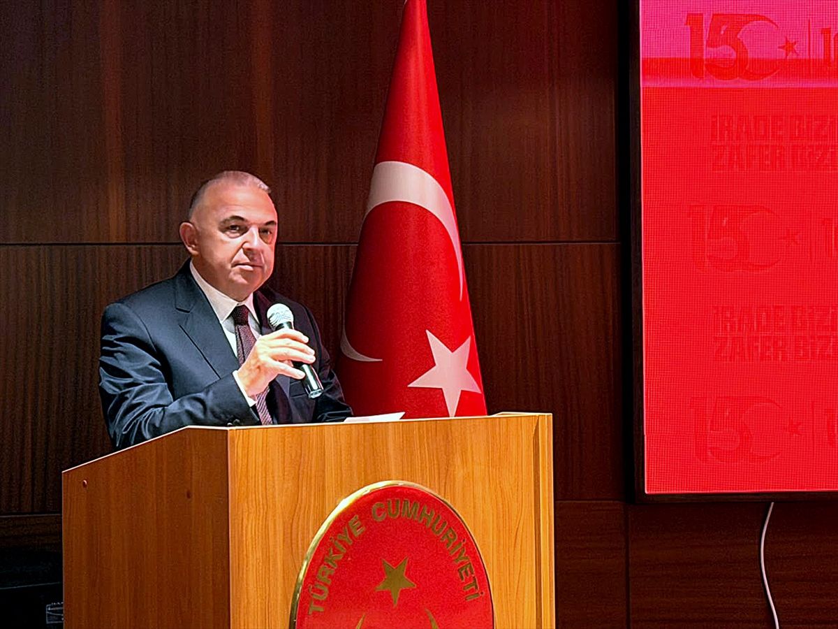 Büyükelçi Ökem: FETÖ'nün darbe girişimi itiraflarla sabit