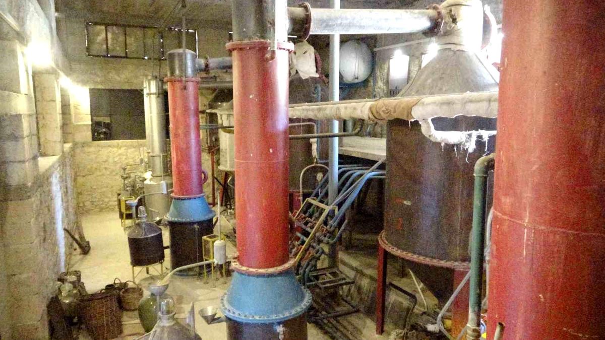 Isparta'nın Tarihi Gül Yağı Fabrikası Turist Akınına Uğruyor